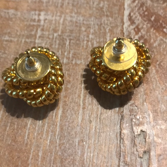 Vintage Gold Knot Earrings. - Picture 4 of 5